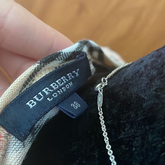 Soldā¤ļøAuthentic Burberry Check T-Shirtā¤ļø - Picture 13 of 17